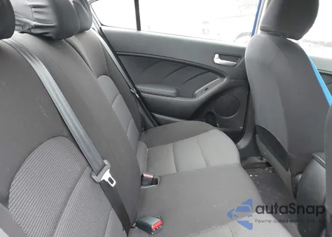 2018 Kia Forte Lx z USA, uszkodzony, nr VIN 3KPFK4A77JE254806